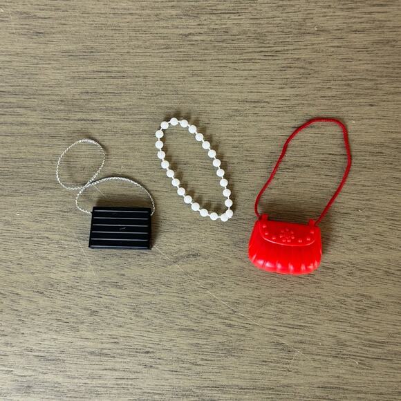Vintage‎ Barbie Purse & Necklace Set – 2 Purses, 1 Necklace - Picture 1 of 2